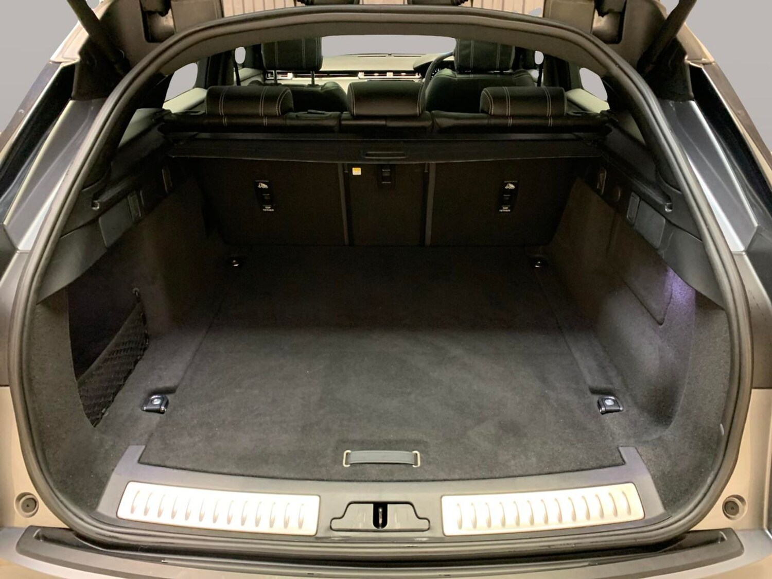 Used Land Rover Range Rover Velar 2021 for sale - 77460874: Photo 40