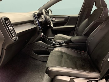 Used Volvo XC40 2021 for sale - 75674244: Photo