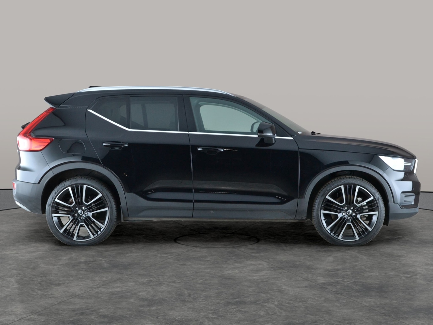 Used Volvo XC40 2022 for sale - 77100641: Photo 11