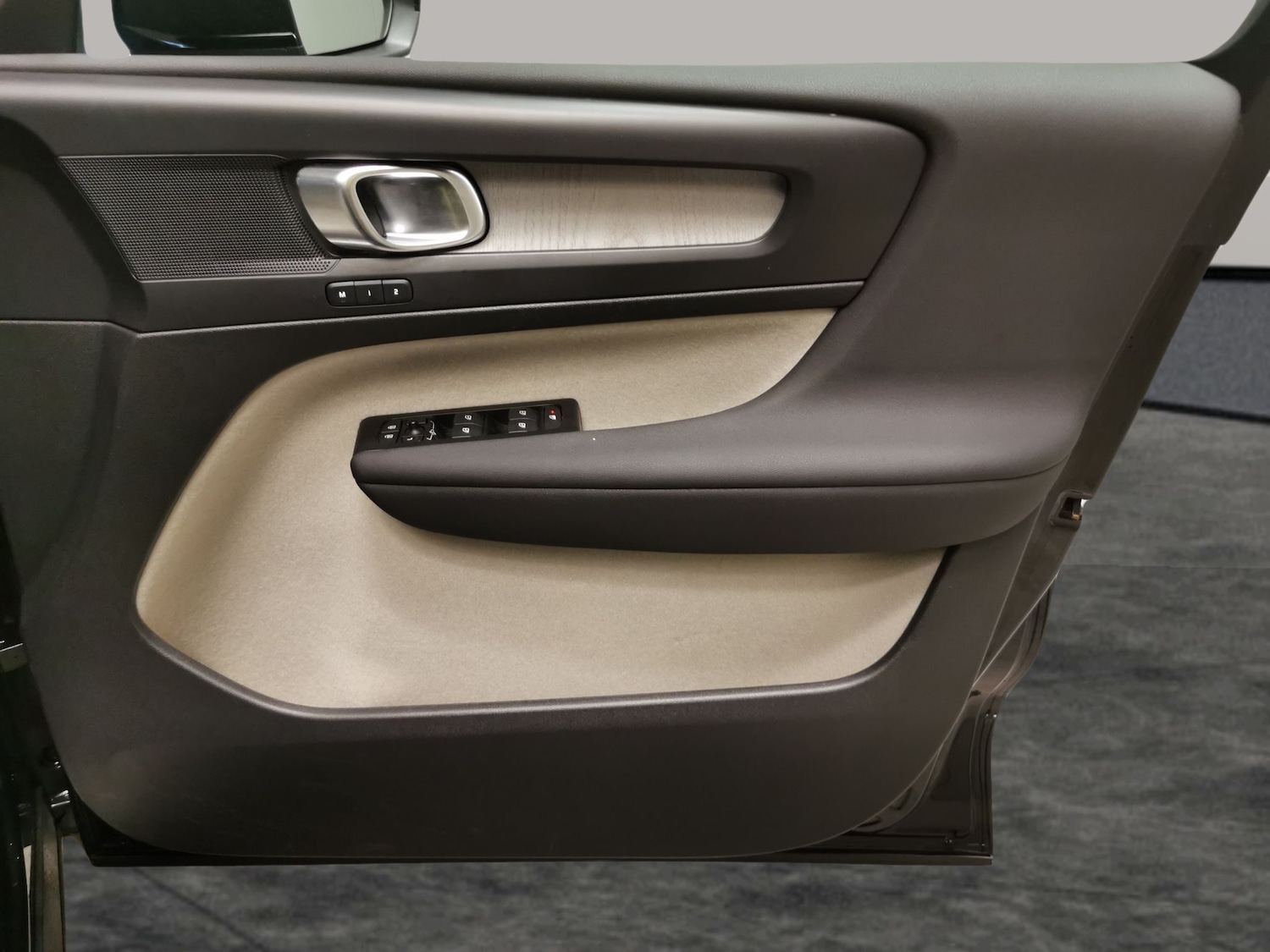 Used Volvo XC40 2022 for sale - 77100641: Photo 31