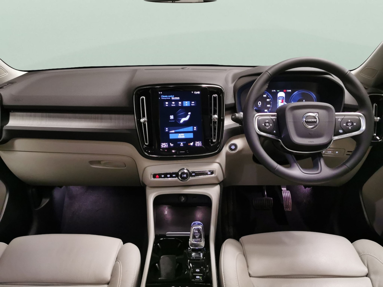 Used Volvo XC40 2022 for sale - 77100641: Photo 9