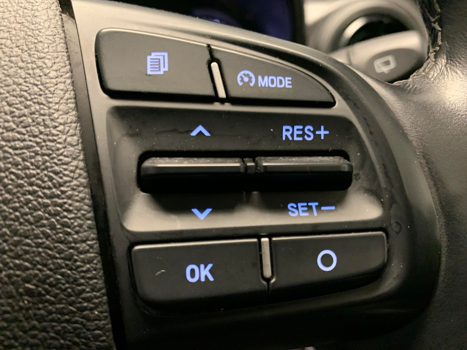 Used Hyundai i10 2023 for sale - 77241232: Photo 18