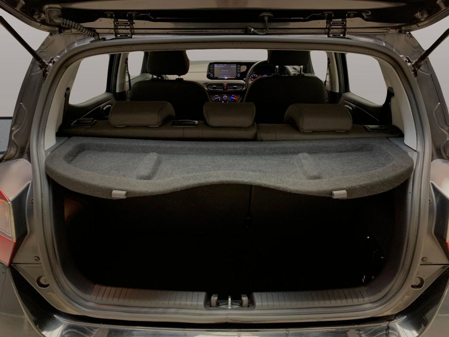 Used Hyundai i10 2023 for sale - 77241232: Photo 31