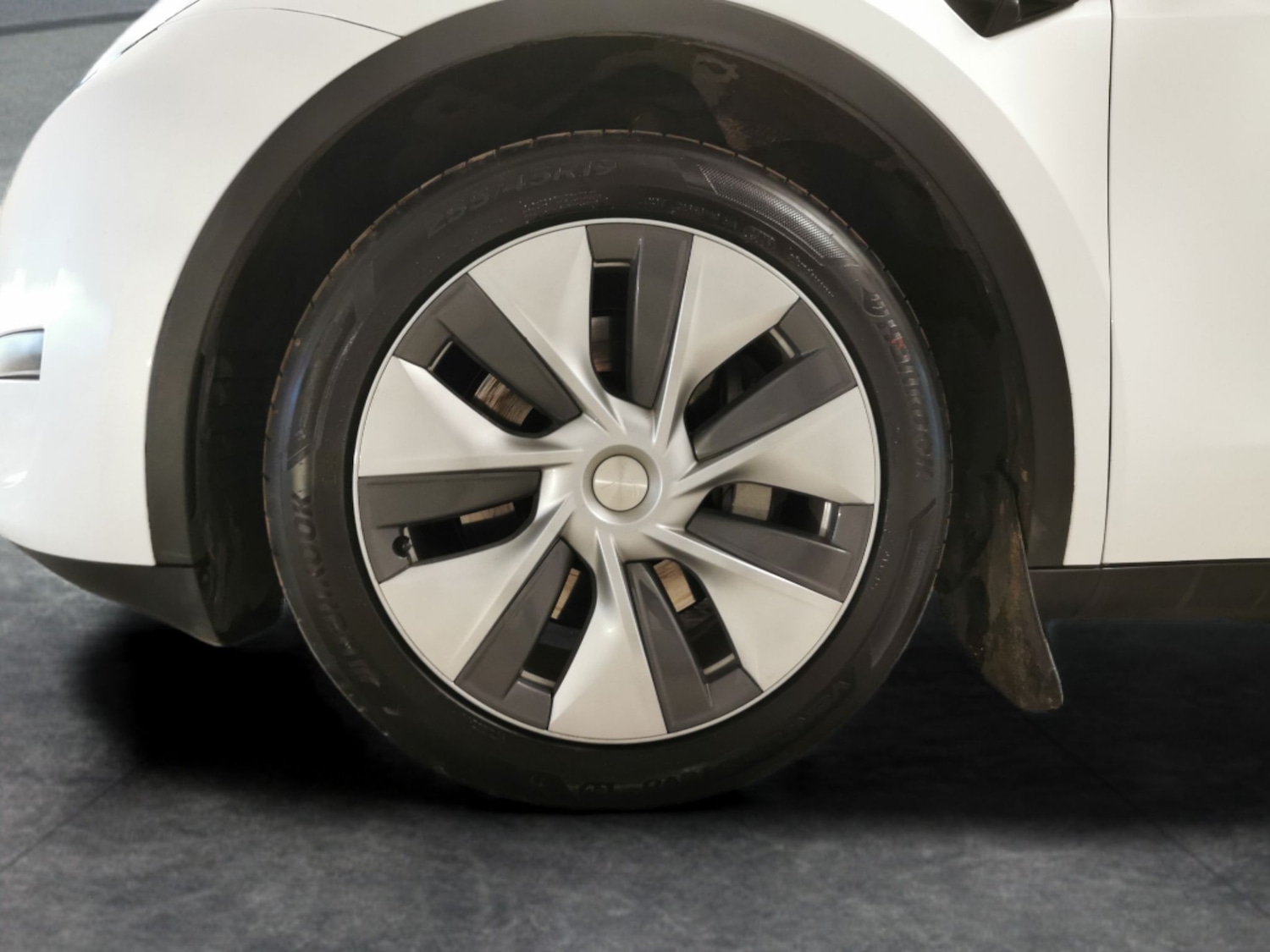 Used Tesla Model Y 2023 for sale - 78067918: Photo 24