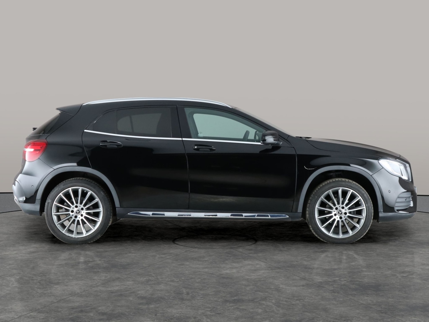 Used Mercedes-Benz GLA 2019 for sale - 76415543: Photo 12