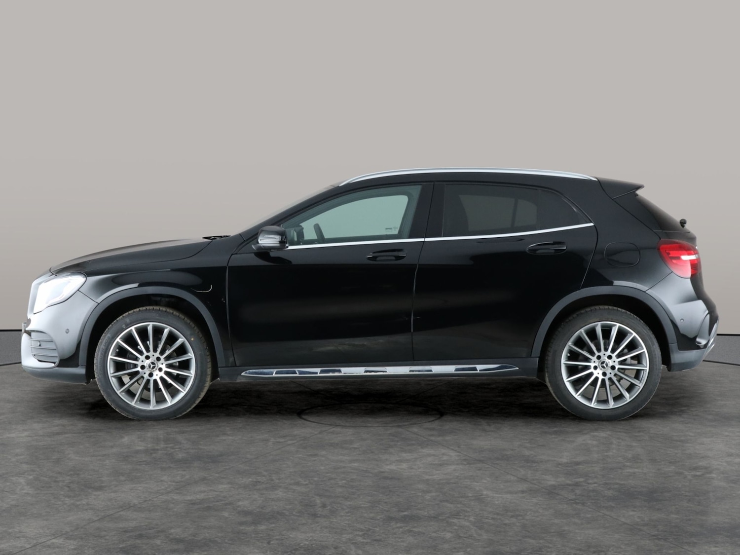 Used Mercedes-Benz GLA 2019 for sale - 76415543: Photo 17