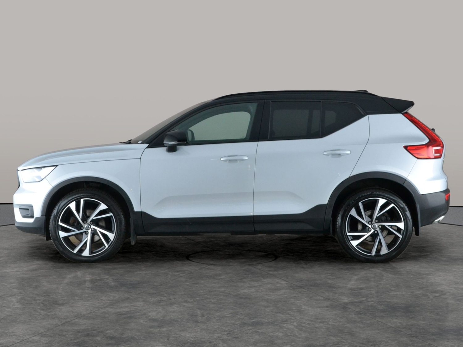 Used Volvo XC40 2019 for sale - 77988774: Photo 13