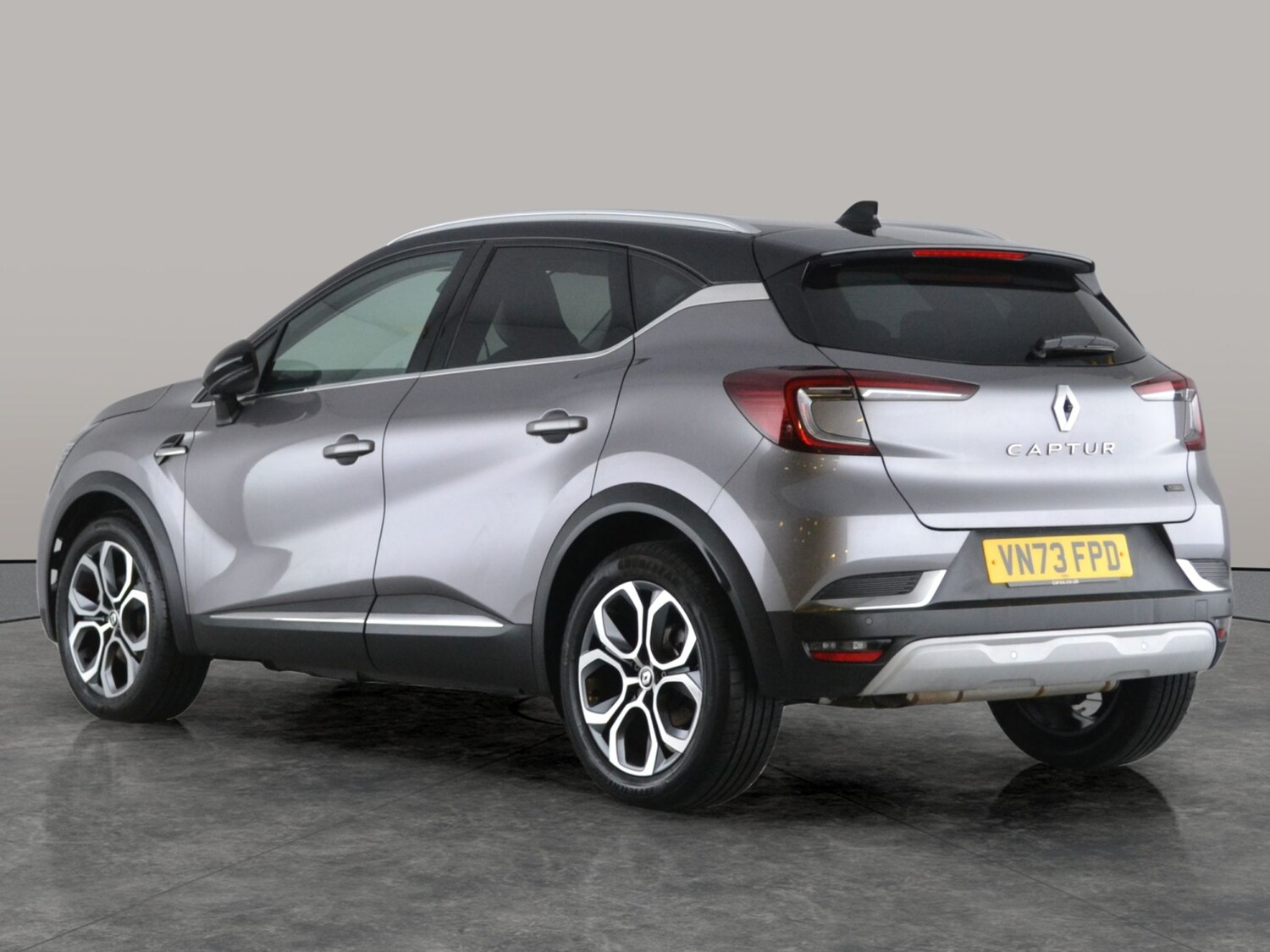 Used Renault Captur for sale - 78140621: Photo 8