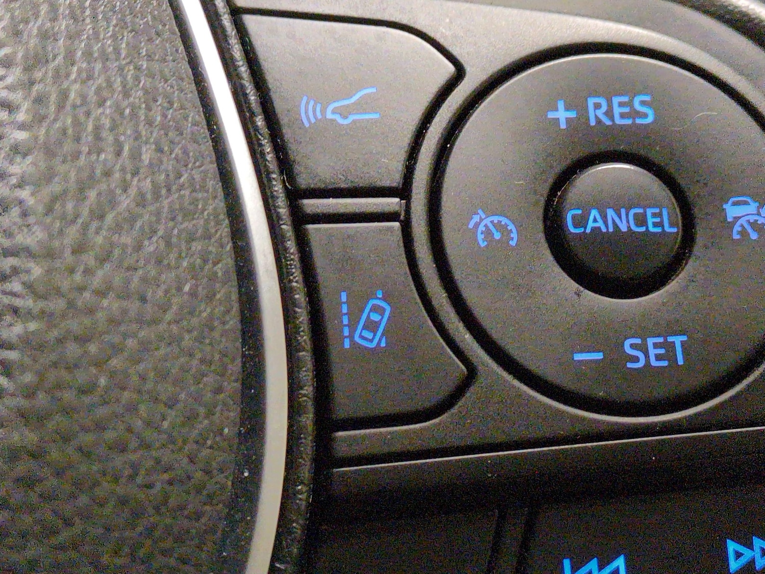 Used Toyota RAV4 2021 for sale - 77627904: Photo 21