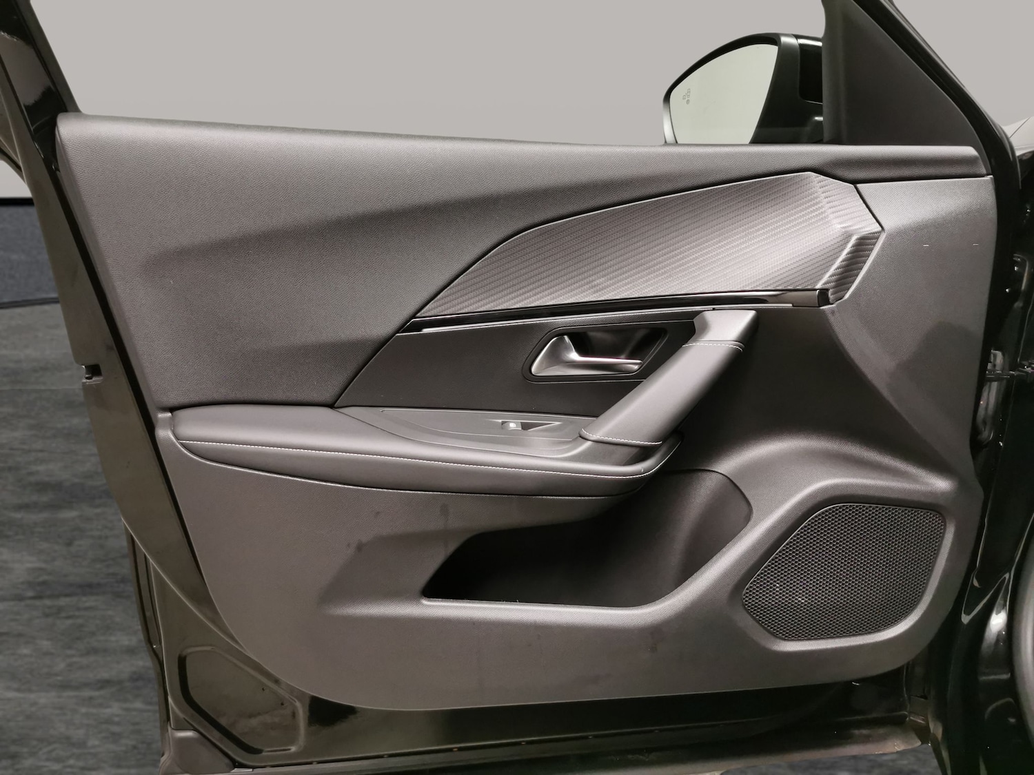 Used Peugeot E-2008 2021 for sale - 77350830: Photo 29