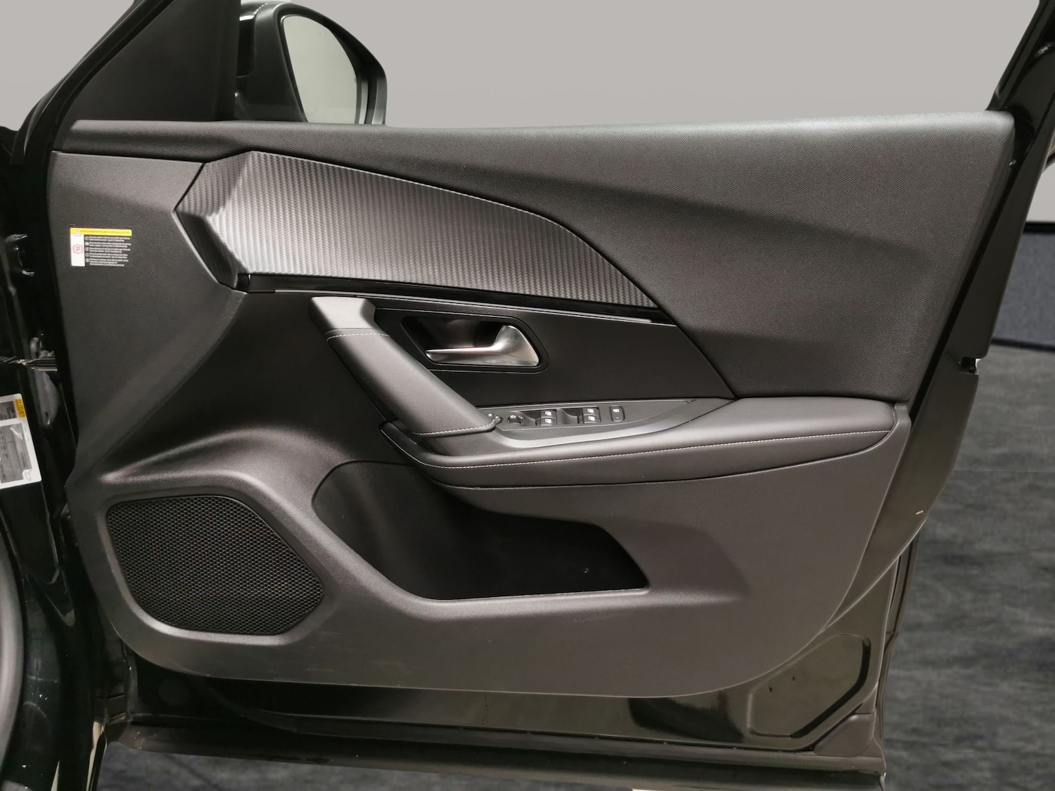 Used Peugeot E-2008 2021 for sale - 77350830: Photo 32