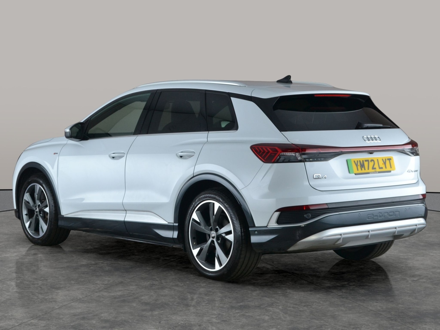 Used Audi Q4 e-tron 2023 for sale - 77635668: Photo 12