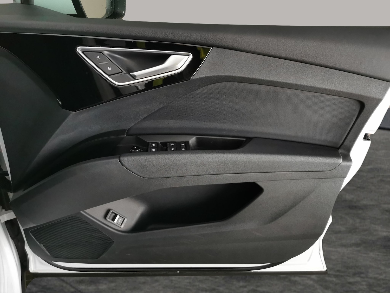 Used Audi Q4 e-tron 2023 for sale - 77635668: Photo 31