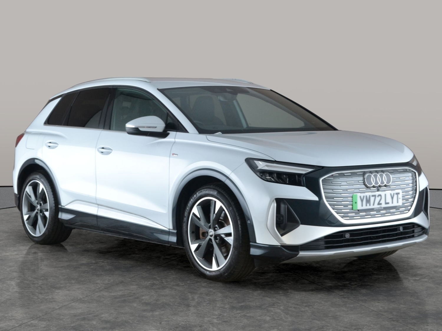 Used Audi Q4 e-tron 2023 for sale - 77635668: Photo 8