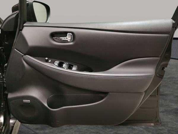 Used Nissan Leaf 2022 for sale - 76303153: Photo 42