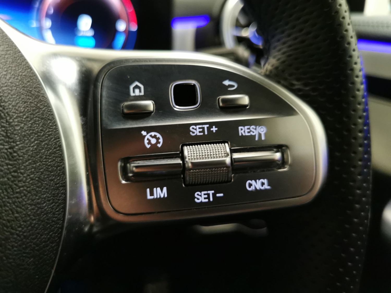 Used Mercedes-Benz CLA 2022 for sale - 76575611: Photo 21