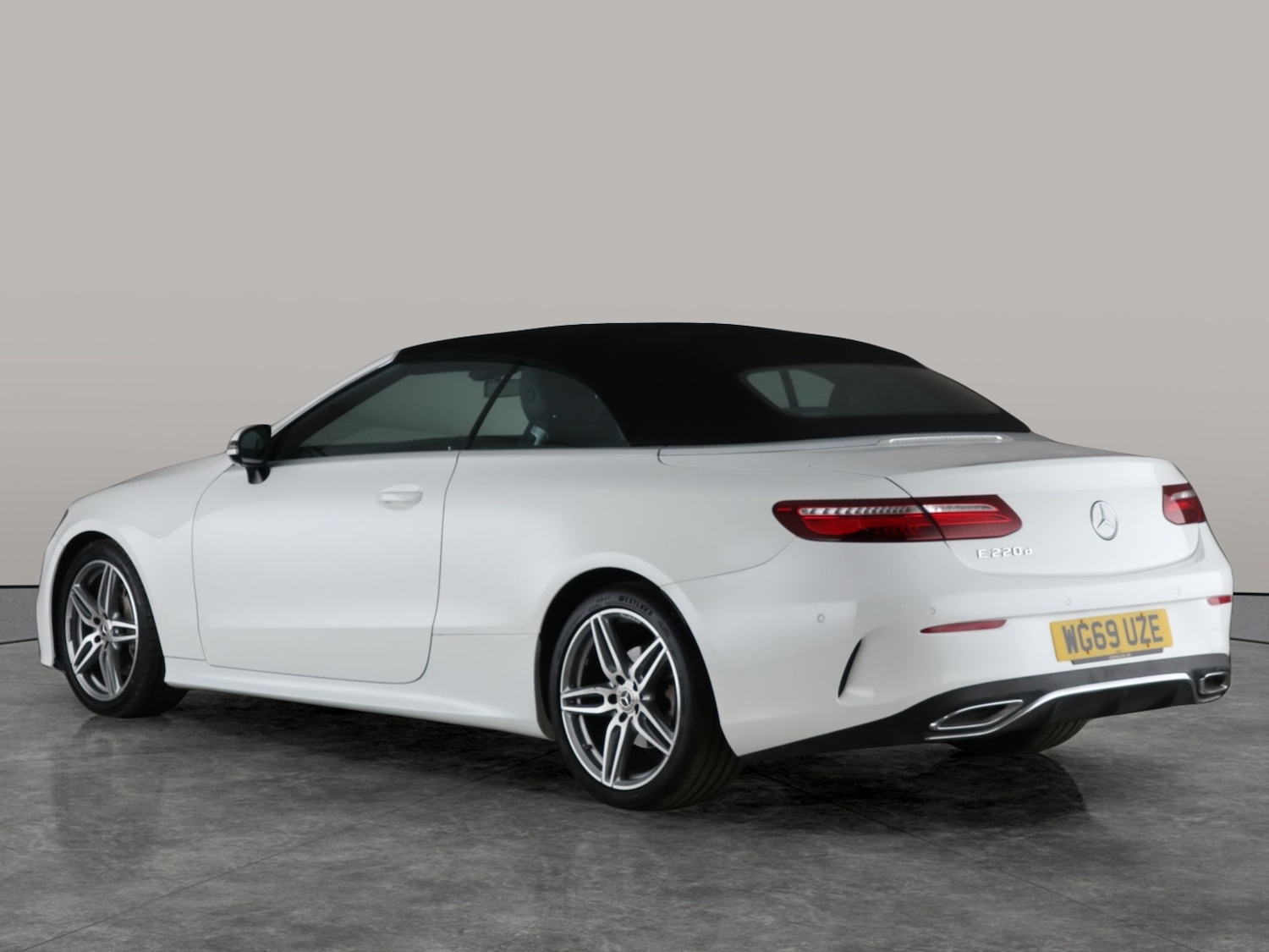 Used Mercedes-Benz E Class 2019 for sale - 76342438: Photo 14