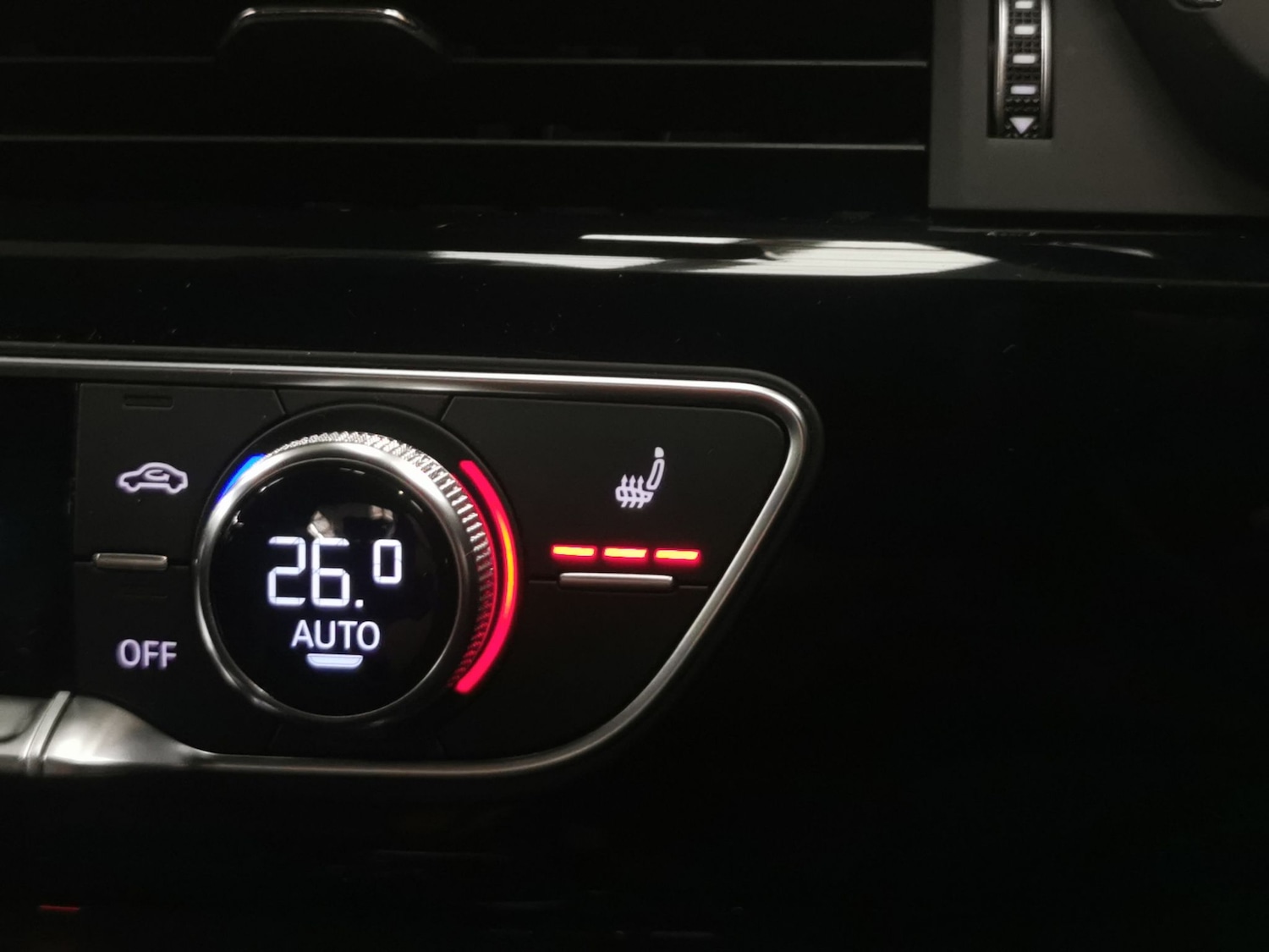 Used Audi A4 Avant 2023 for sale - 76587880: Photo 18