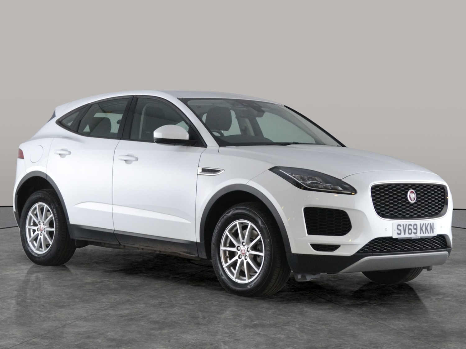 Used Jaguar E-Pace 2019 for sale - 76515179: Photo 12