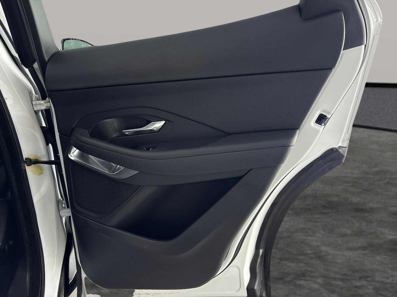 Used Jaguar E-Pace 2019 for sale - 76515179: Photo 29