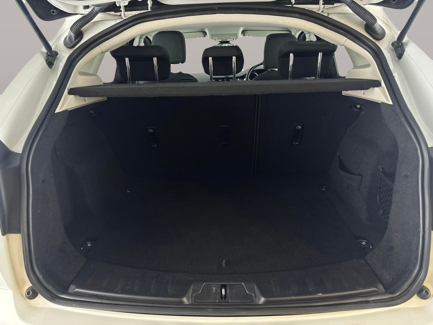 Used Jaguar E-Pace 2019 for sale - 76515179: Photo 30