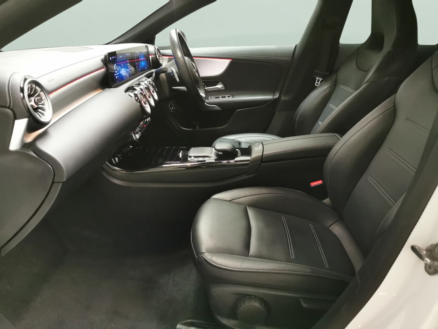 Used Mercedes-Benz CLA 2021 for sale - 76946401: Photo 4