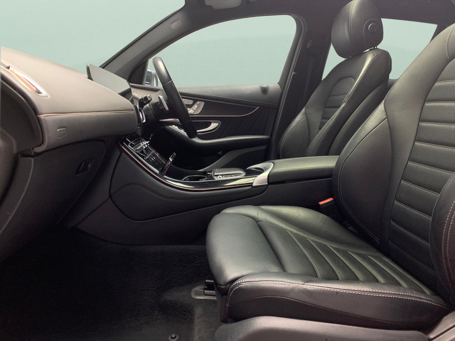 Used Mercedes-Benz EQC 2021 for sale - 77241195: Photo 4