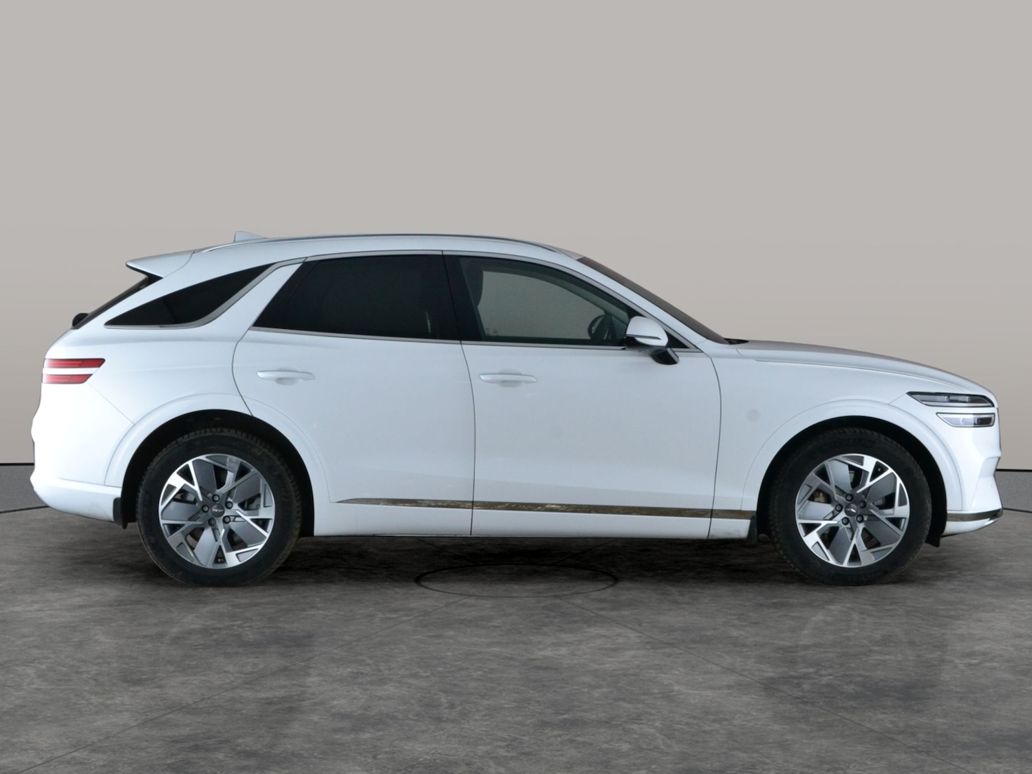 Used Genesis GV70 2023 for sale - 77846208: Photo 10