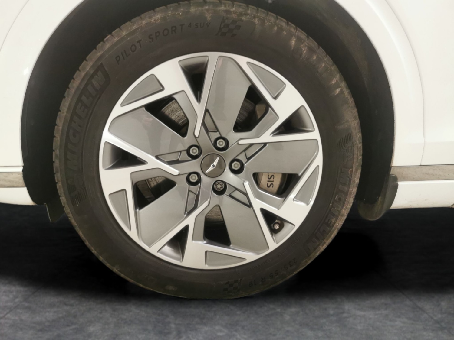 Used Genesis GV70 2023 for sale - 77846208: Photo 28