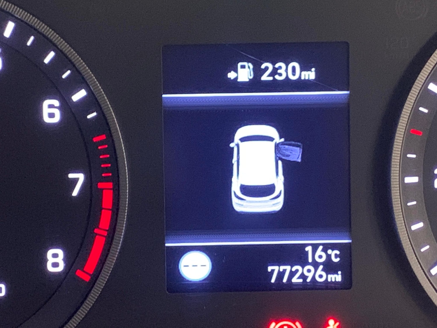 Used Hyundai TUCSON 2018 for sale - 76447397: Photo 24