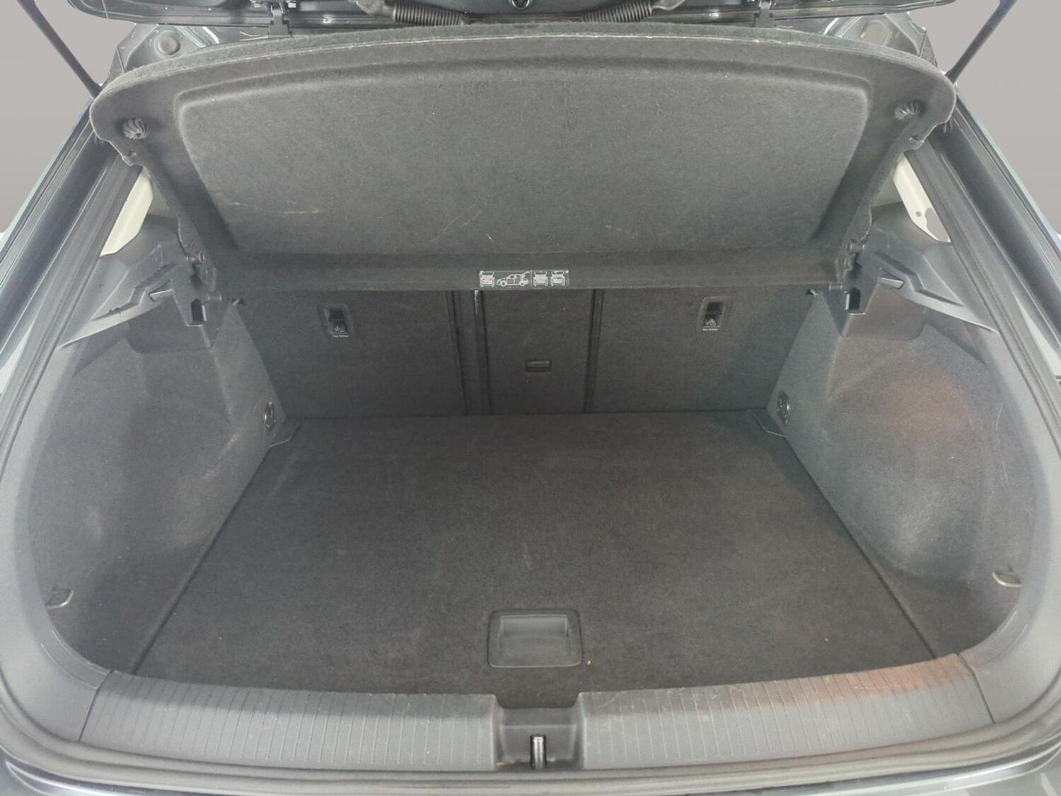 Used Volkswagen T-Roc 2021 for sale - 77810621: Photo 33