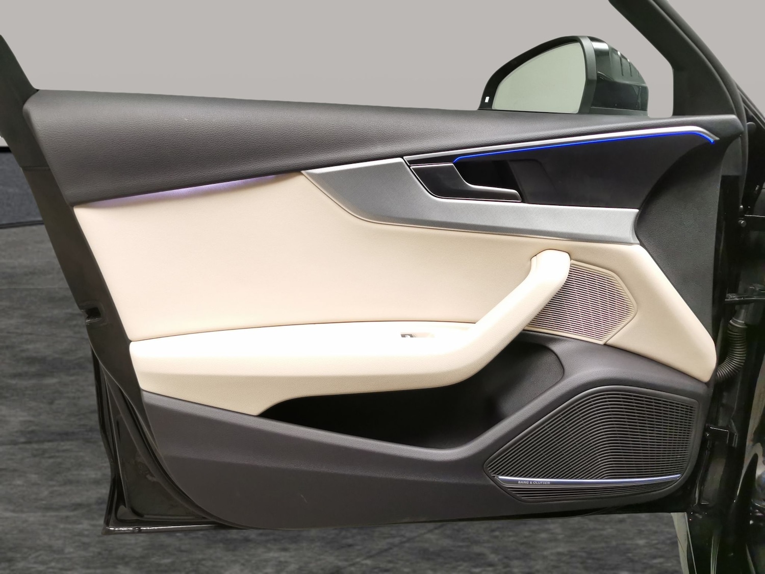 Used Audi A4 Avant 2024 for sale - 77631127: Photo 32