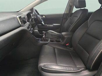 Used Kia Sportage 2019 for sale - 77688724: Photo