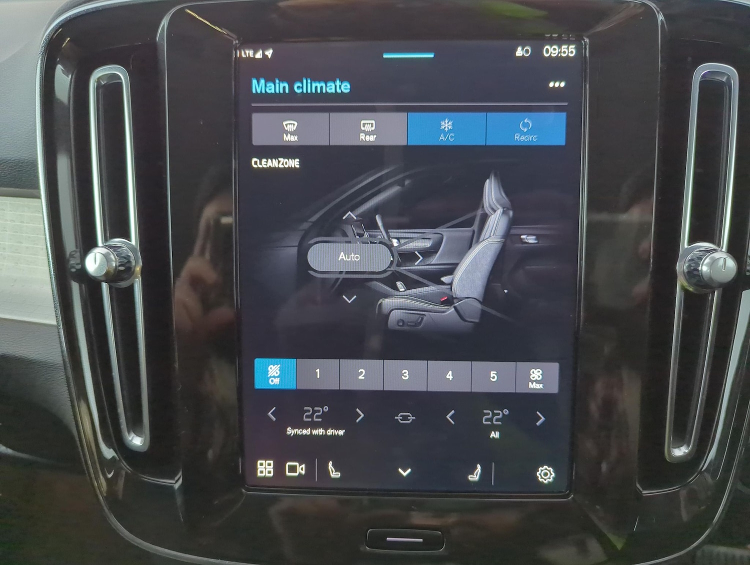 Used Volvo XC40 2024 for sale - 77896632: Photo 17