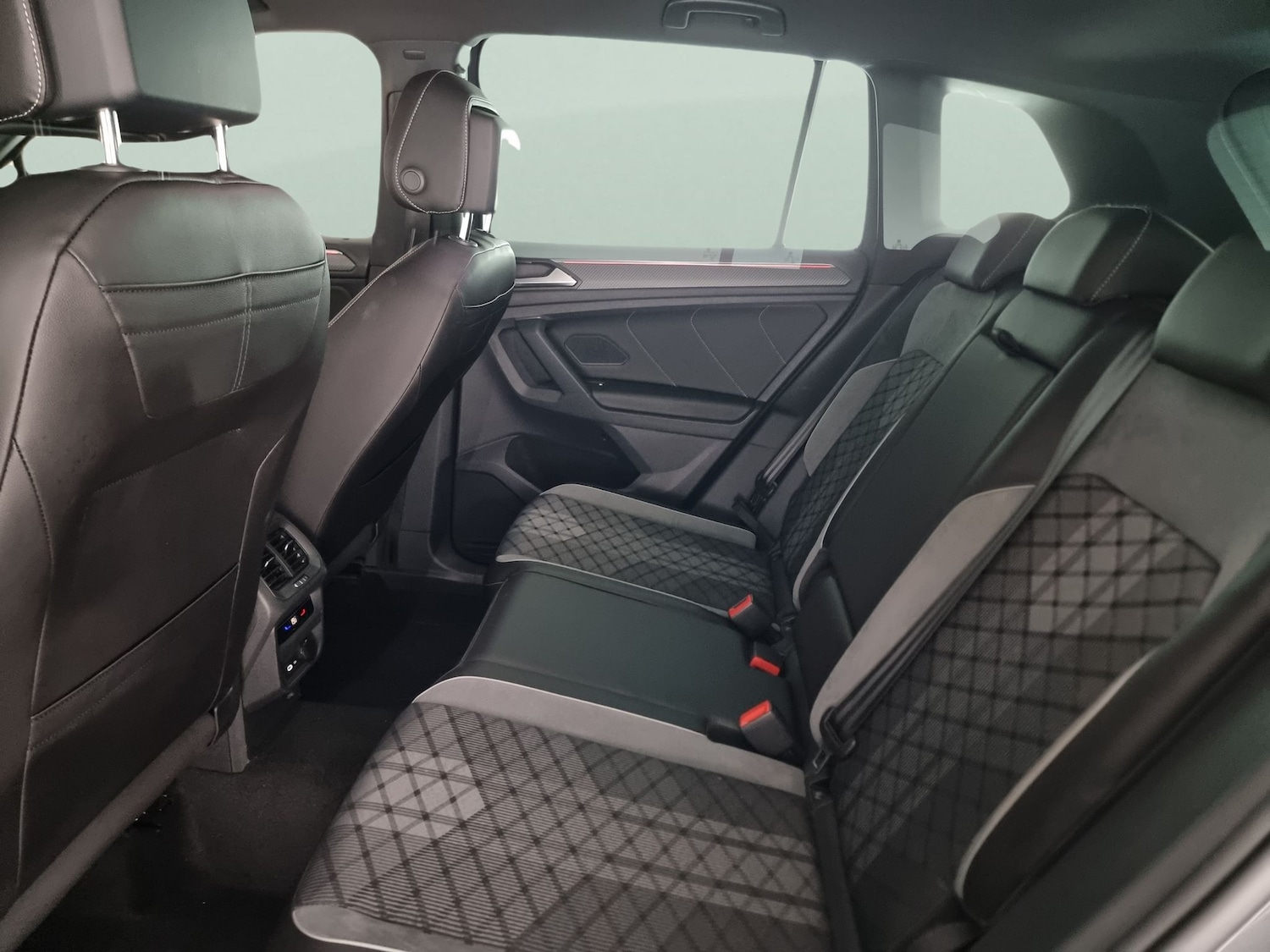 Used Volkswagen Tiguan 2021 for sale - 76169936: Photo 34