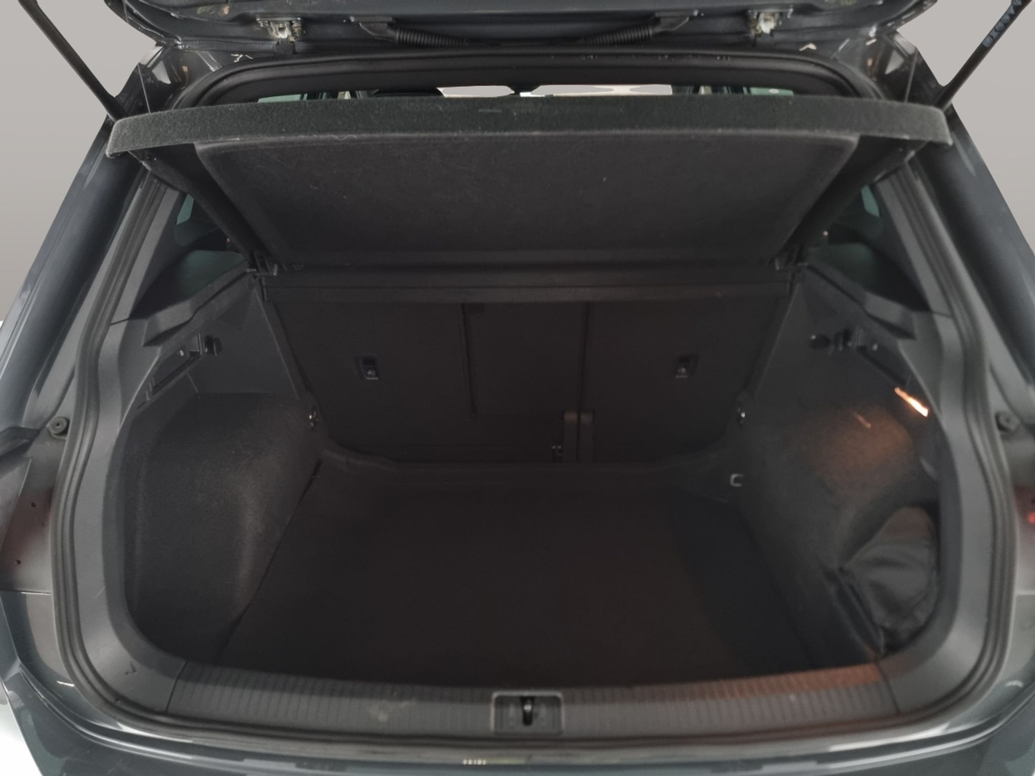 Used Volkswagen Tiguan 2021 for sale - 76169936: Photo 43
