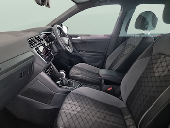 Used Volkswagen Tiguan 2021 for sale - 76169936: Photo 4