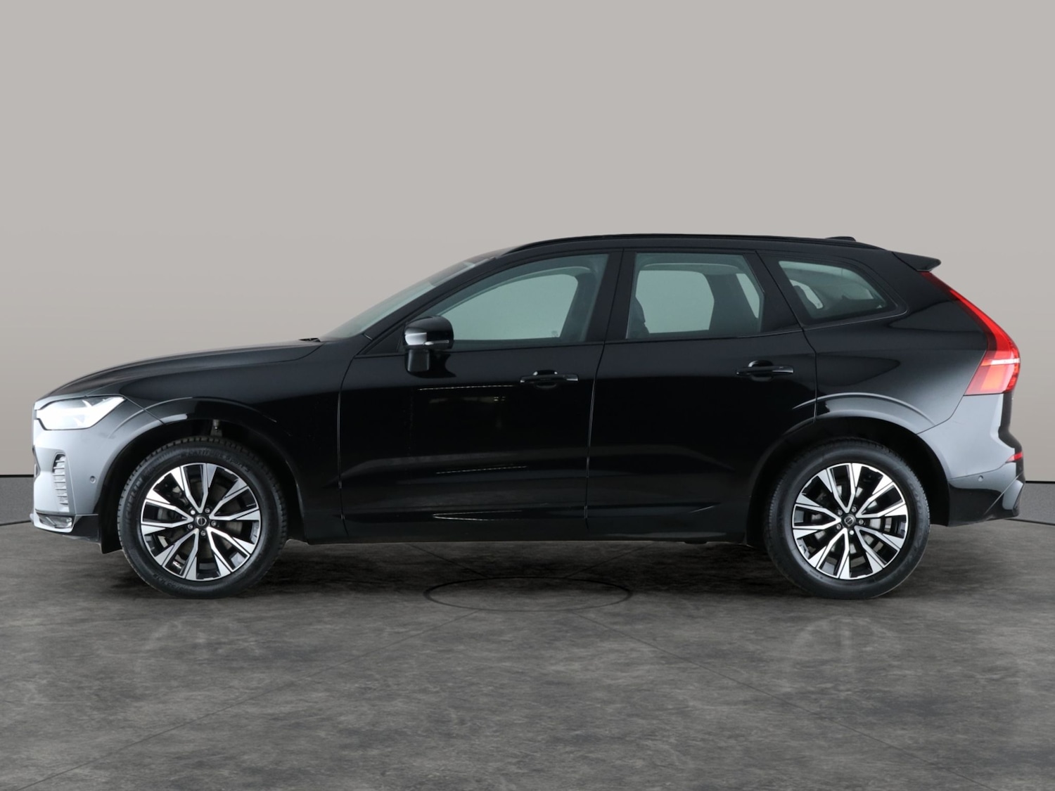Used Volvo XC60 2022 for sale - 77047970: Photo 13