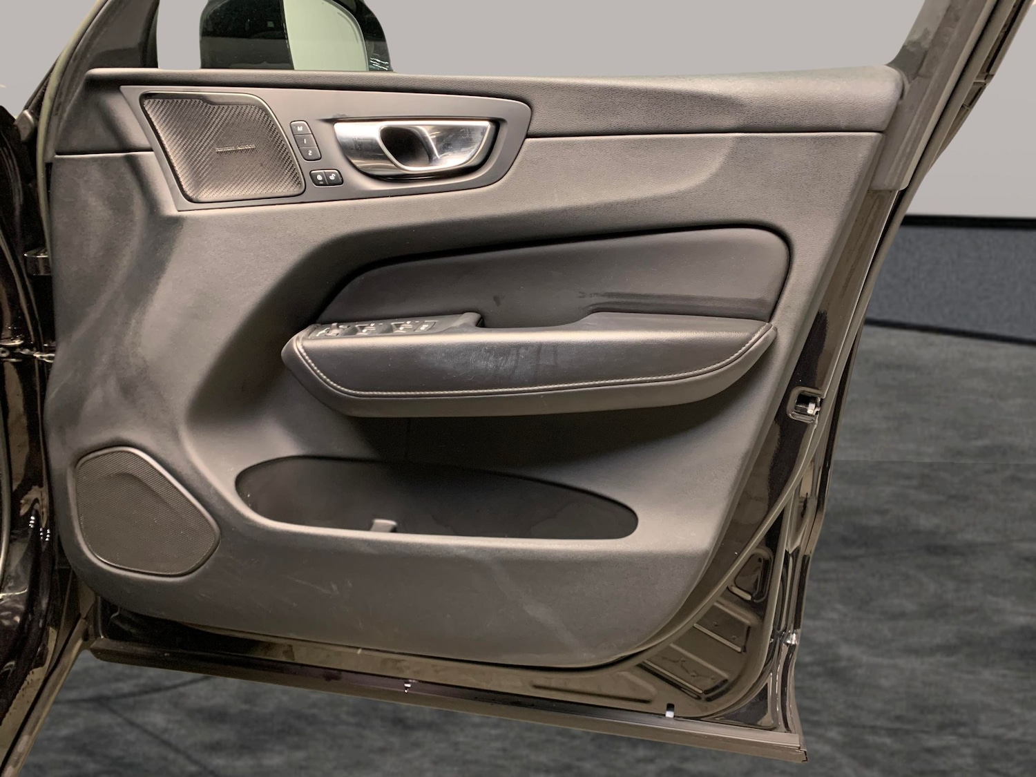 Used Volvo XC60 2022 for sale - 77047970: Photo 29