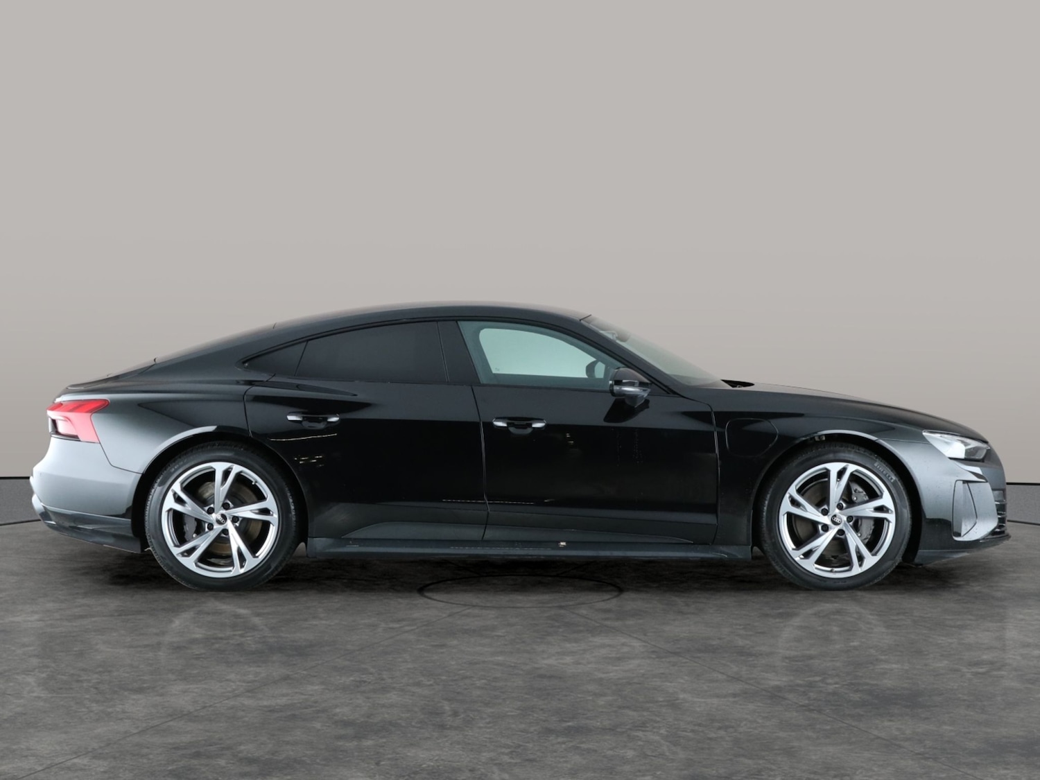 Used Audi e-tron GT 2022 for sale - 76935134: Photo 10