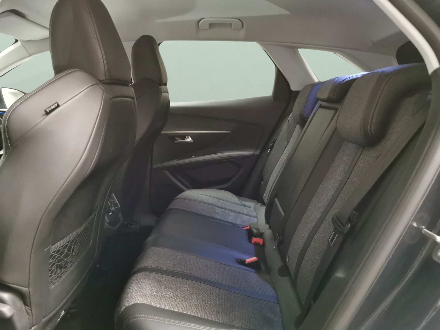 Used Peugeot 3008 2018 for sale - 76540342: Photo 25