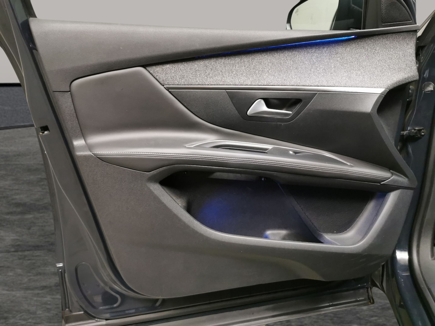 Used Peugeot 3008 2018 for sale - 76540342: Photo 26