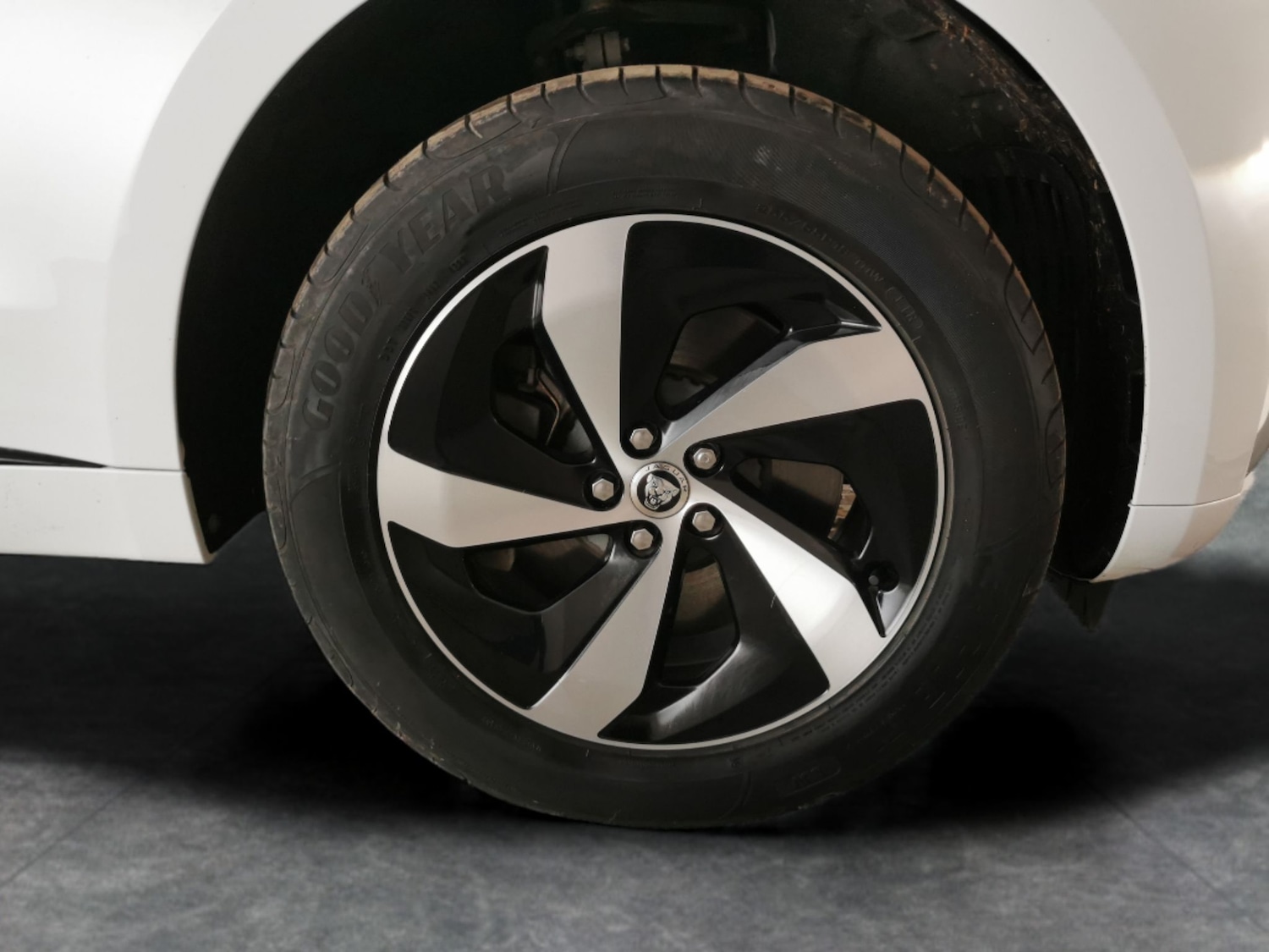 Used Jaguar F-Pace 2024 for sale - 78178161: Photo 30