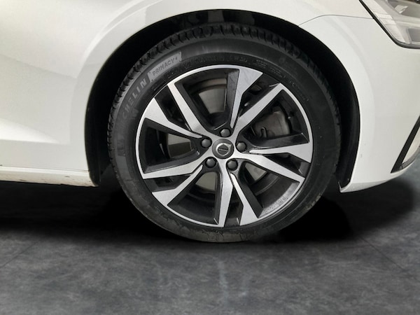 Used Volvo V60 2021 for sale - 76262289: Photo 28