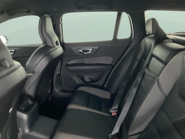 Used Volvo V60 2021 for sale - 76262289: Photo 31