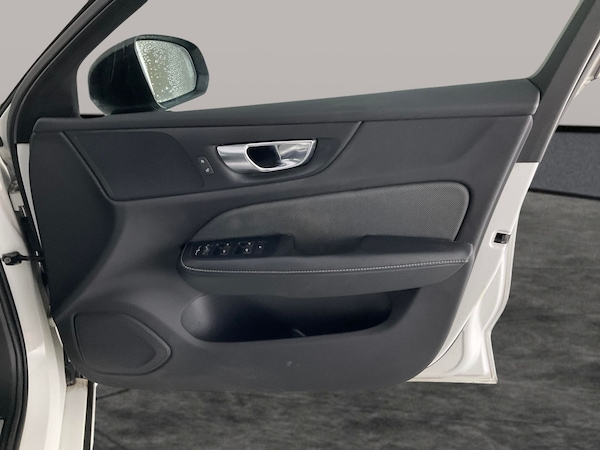 Used Volvo V60 2021 for sale - 76262289: Photo 34