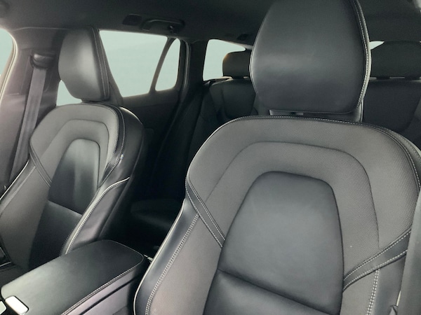 Used Volvo V60 2021 for sale - 76262289: Photo 9