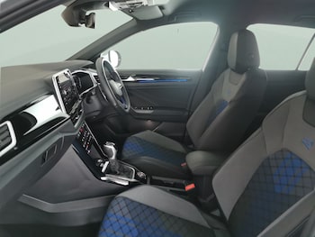 Used Volkswagen T-Roc 2023 for sale - 77607370: Photo