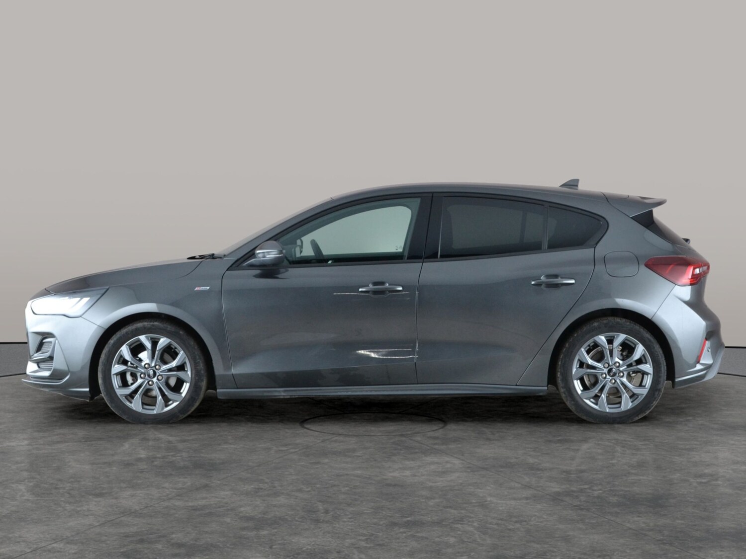 Used Ford Focus 2023 for sale - 77347437: Photo 12