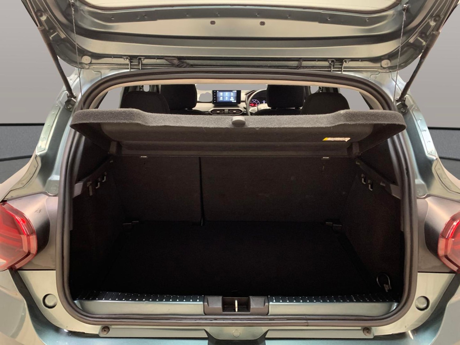 Used Dacia Sandero Stepway 2024 for sale - 77634902: Photo 28